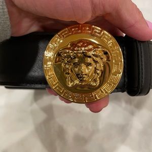 Versace Men’s Medusa Leather Belt